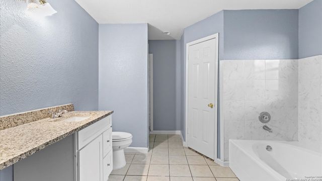 8622 Ridge Flower, San Antonio, TX 78239