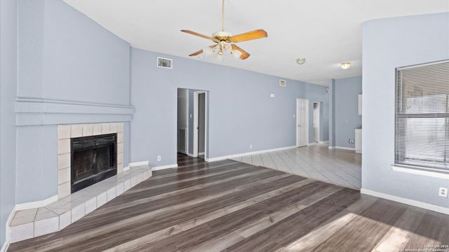 8622 Ridge Flower, San Antonio, TX 78239