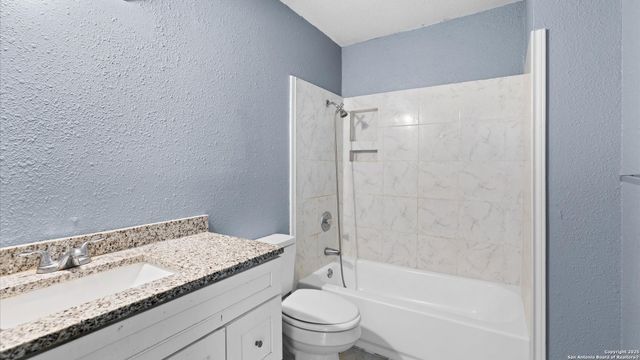 8622 Ridge Flower, San Antonio, TX 78239