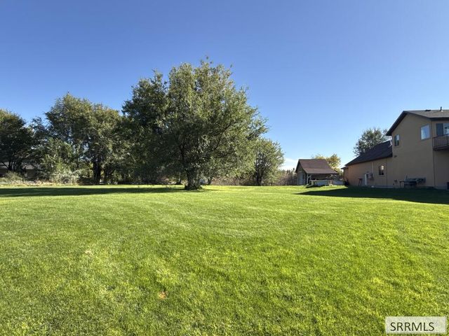 3654 S Cottonwood Drive, Rexburg, ID 83440