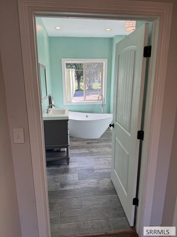 3654 S Cottonwood Drive, Rexburg, ID 83440