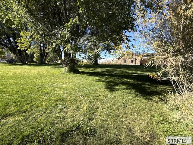 3654 S Cottonwood Drive, Rexburg, ID 83440