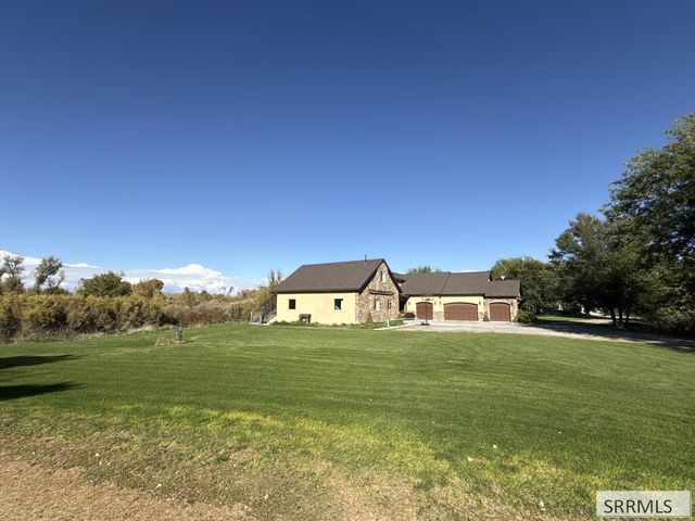 3654 S Cottonwood Drive, Rexburg, ID 83440