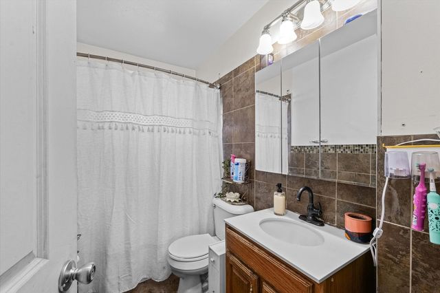 1005 S Country Squire Drive, Urbana, IL 61802