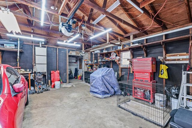 1005 S Country Squire Drive, Urbana, IL 61802