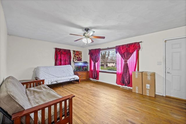 1005 S Country Squire Drive, Urbana, IL 61802