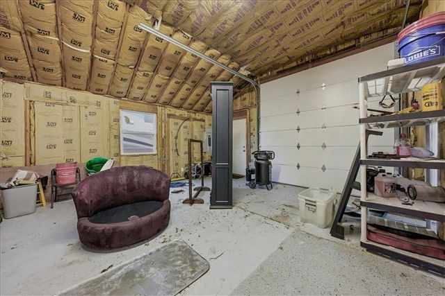 2440 Lowenstein Drive, Lee's Summit, MO 64081