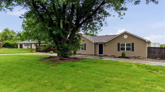 2440 Lowenstein Drive, Lee's Summit, MO 64081