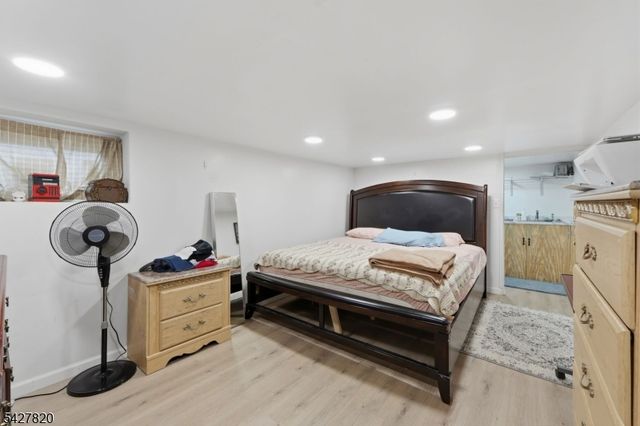 128 Carolina Ave, Newark City, NJ 07106