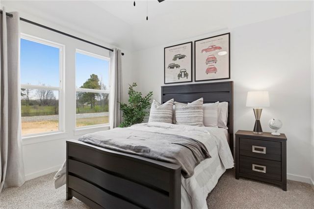 4867 W Succulent Street, Fayetteville, AR 72704