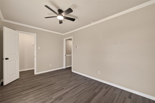 1814 Eagle Point Road, Crosby, TX 77532