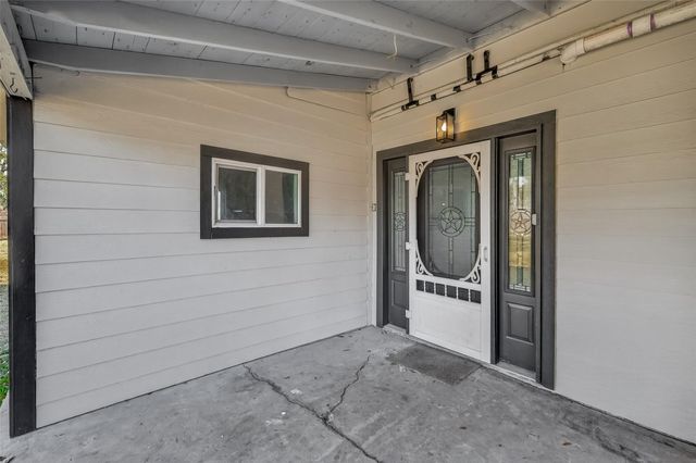 1814 Eagle Point Road, Crosby, TX 77532