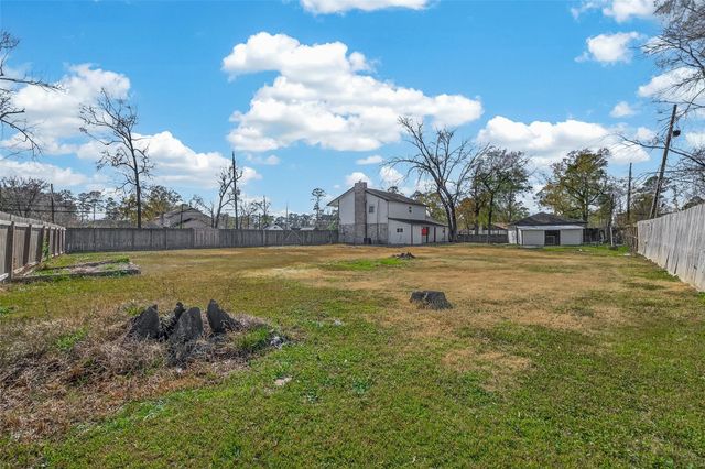 1814 Eagle Point Road, Crosby, TX 77532