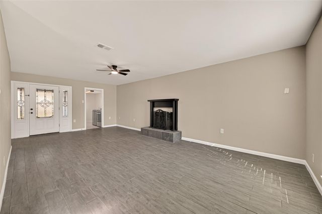 1814 Eagle Point Road, Crosby, TX 77532