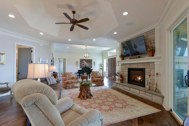 310 Cedar Bend Road, Shell Knob, MO 65747