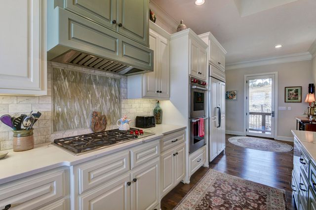 310 Cedar Bend Road, Shell Knob, MO 65747