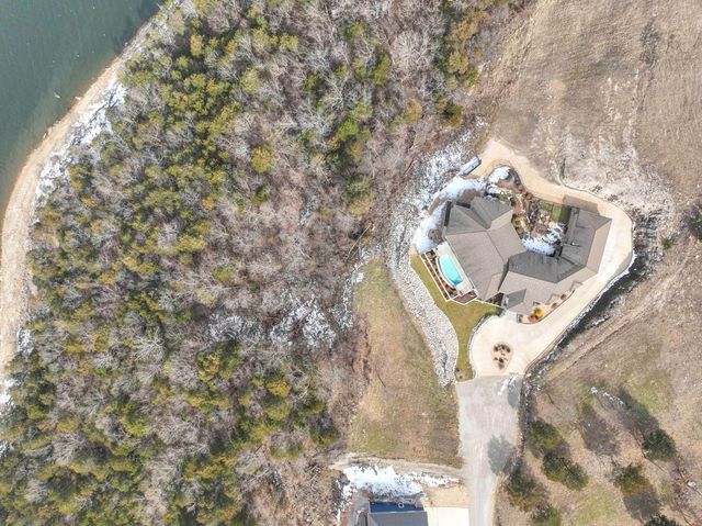 310 Cedar Bend Road, Shell Knob, MO 65747