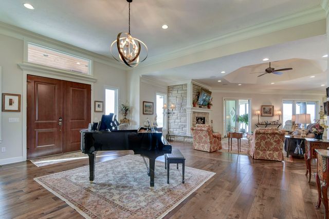 310 Cedar Bend Road, Shell Knob, MO 65747