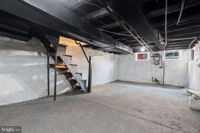 302 CANTRELL ST, Philadelphia, PA 19148