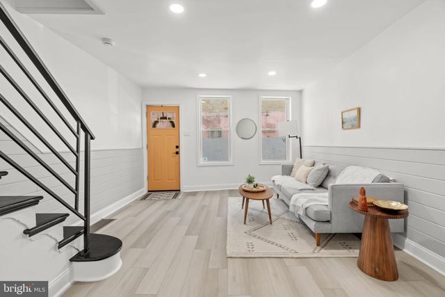 302 CANTRELL ST, Philadelphia, PA 19148