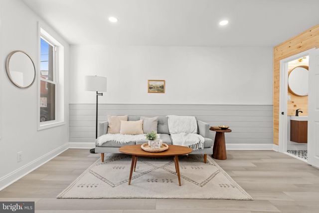 302 CANTRELL ST, Philadelphia, PA 19148