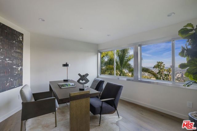 9270 Kinglet Drive, Los Angeles, CA 90069