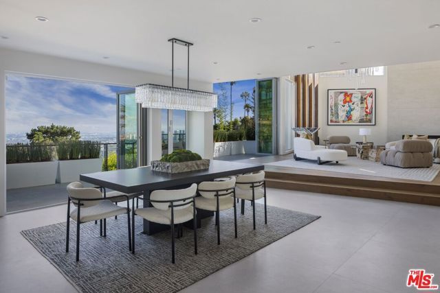 9270 Kinglet Drive, Los Angeles, CA 90069