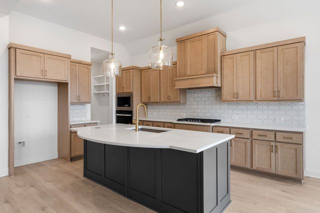 2611 Brazos Drive, Mansfield, TX 76063