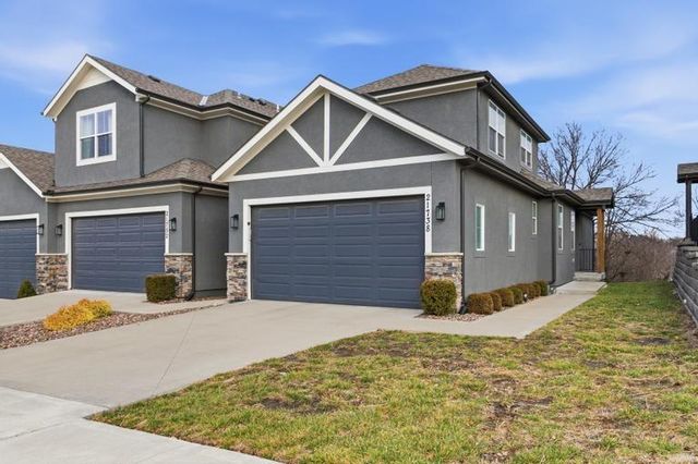 21738 W 123RD Terrace, Olathe, KS 66061