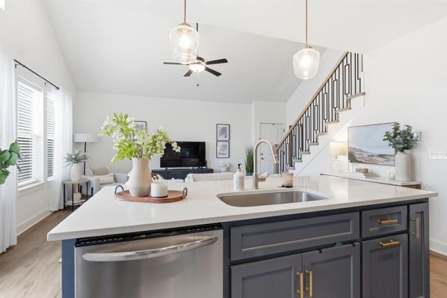 21738 W 123RD Terrace, Olathe, KS 66061