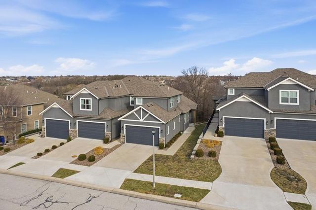 21738 W 123RD Terrace, Olathe, KS 66061