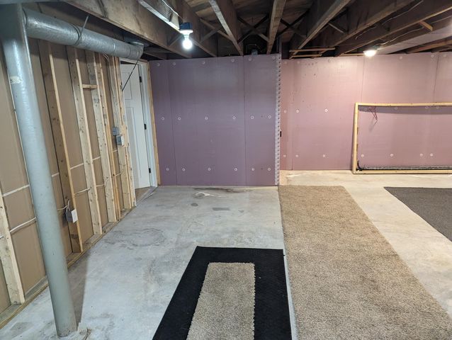 42294 Willson Memorial Drive Drive, Chassell, MI 49916