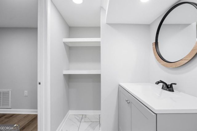 1288 Lorenzo Drive SW, Atlanta, GA 30310