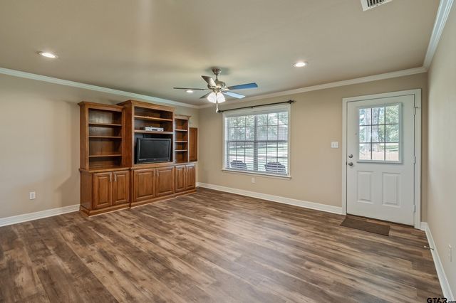 13094 FM 2010, Chandler, TX 75758