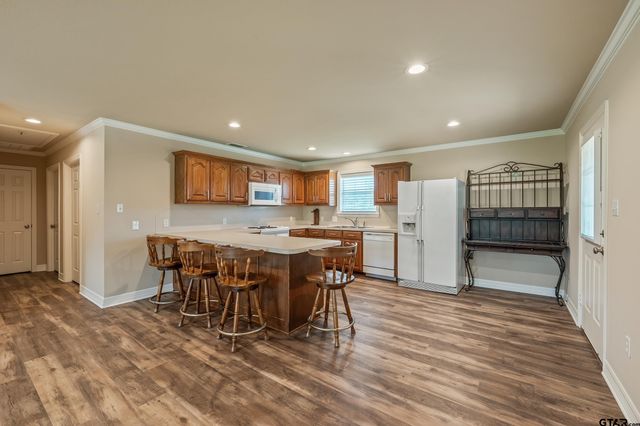 13094 FM 2010, Chandler, TX 75758