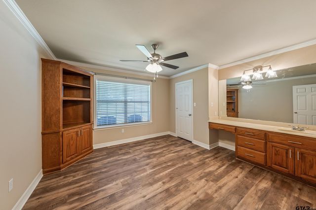 13094 FM 2010, Chandler, TX 75758