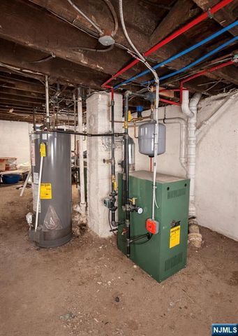 13 Barnert Place, Paterson, NJ 07522