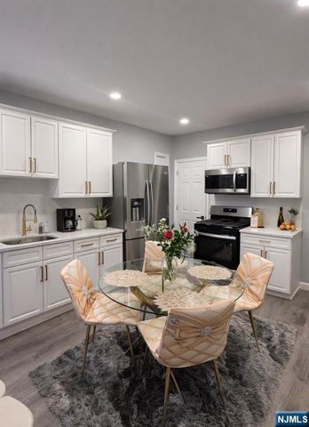 13 Barnert Place, Paterson, NJ 07522