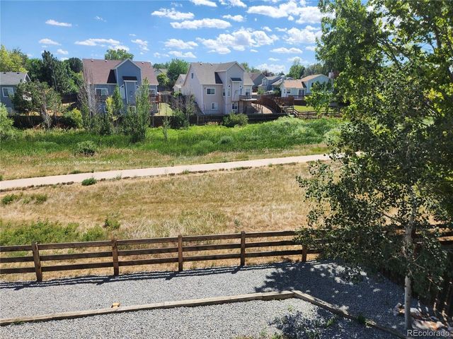 21878 E Powers Dr, Aurora, CO 80015