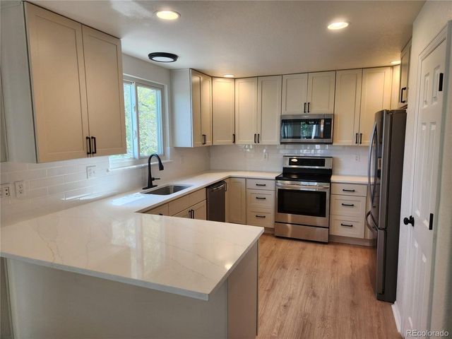 21878 E Powers Dr, Aurora, CO 80015