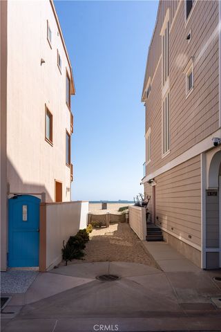 53 B Surfside, Surfside, CA 90743