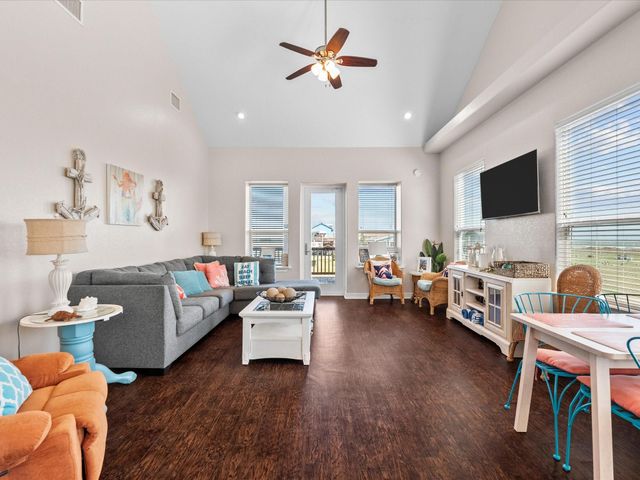 1922 Blue Water Highway, Surfside Beach, TX 77541