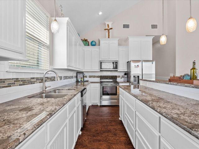 1922 Blue Water Highway, Surfside Beach, TX 77541