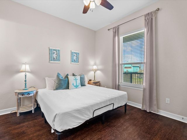 1922 Blue Water Highway, Surfside Beach, TX 77541