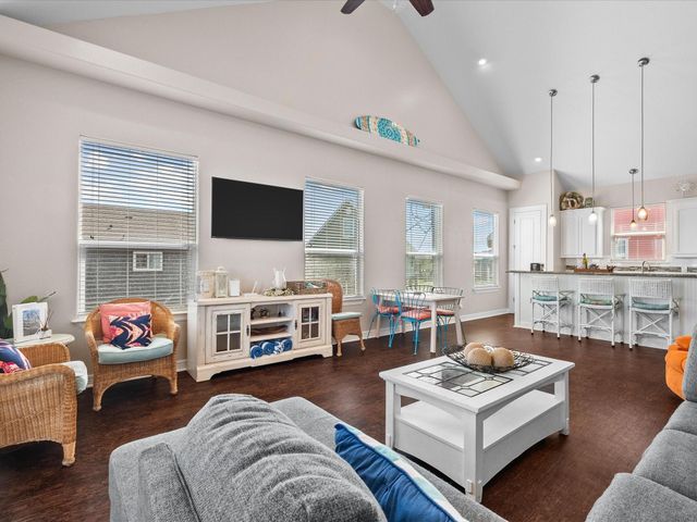 1922 Blue Water Highway, Surfside Beach, TX 77541