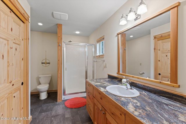 70 S Granite Bay Rd, Nordman, ID 83848