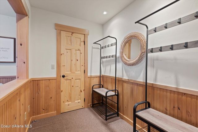 70 S Granite Bay Rd, Nordman, ID 83848