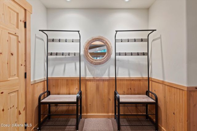 70 S Granite Bay Rd, Nordman, ID 83848