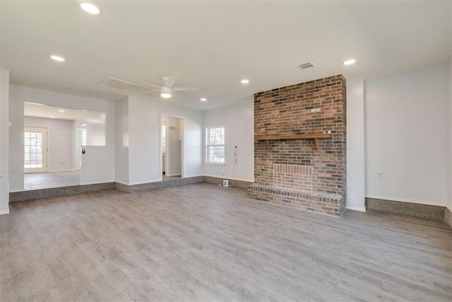 700 Century Drive, Moore, OK 73160