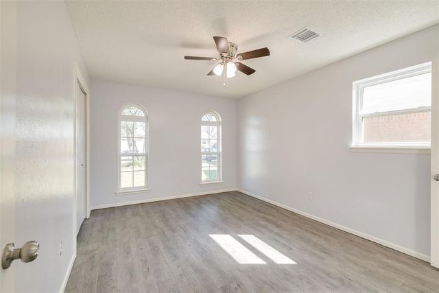 700 Century Drive, Moore, OK 73160